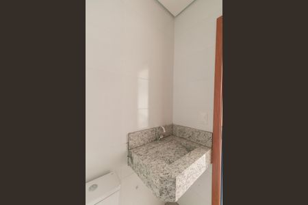 Casa à venda com 118m², 3 quartos e 1 vaga