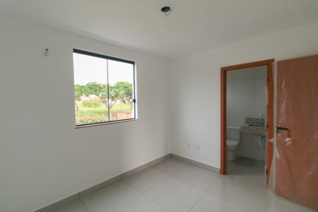 Casa à venda com 119m², 3 quartos e 1 vaga