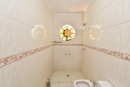 Casa à venda com 120m², 4 quartos e 2 vagasBanheiro da suíte
