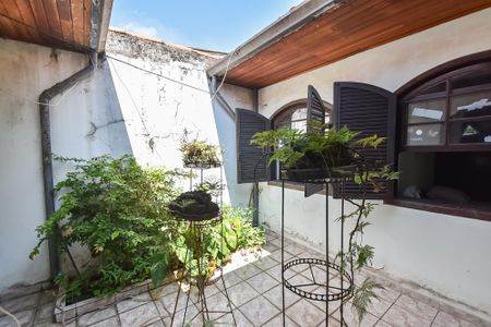 Casa à venda com 120m², 4 quartos e 2 vagasQuintal