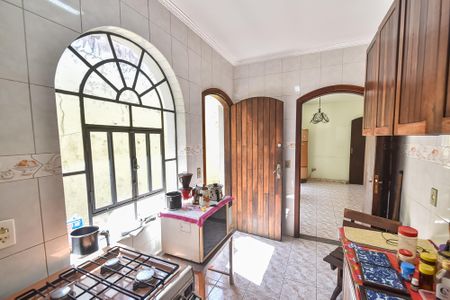 Casa à venda com 120m², 4 quartos e 2 vagasCozinha