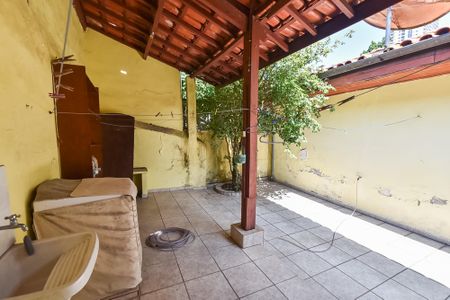 Casa à venda com 120m², 4 quartos e 2 vagasÁrea de serviço