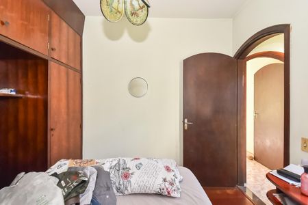 Casa à venda com 120m², 4 quartos e 2 vagasQuarto 2