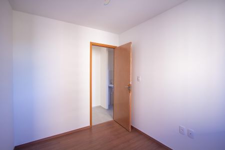 Quarto 1 de apartamento para alugar com 2 quartos, 47m² em Maria Paula, São Gonçalo