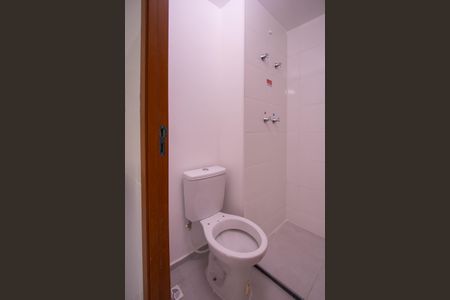 Apartamento para alugar com 47m², 2 quartos e 1 vaga Apartamento para alugar com 47m², 2 quartos e 1 vagaBanheiro