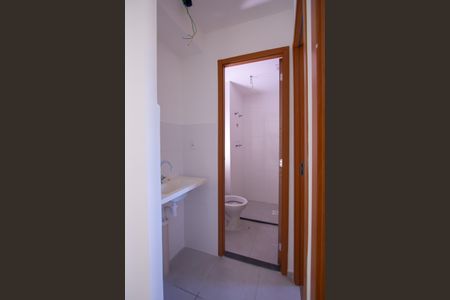 Apartamento para alugar com 47m², 2 quartos e 1 vaga Apartamento para alugar com 47m², 2 quartos e 1 vagaBanheiro