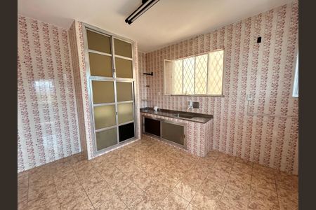 Casa para alugar com 233m², 3 quartos e 2 vagasCozinha