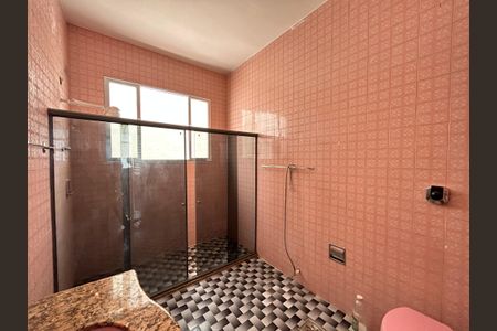 Casa para alugar com 233m², 3 quartos e 2 vagasBanheiro 1