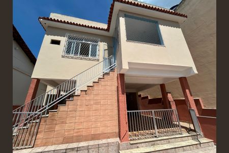 Casa para alugar com 233m², 3 quartos e 2 vagasFachada