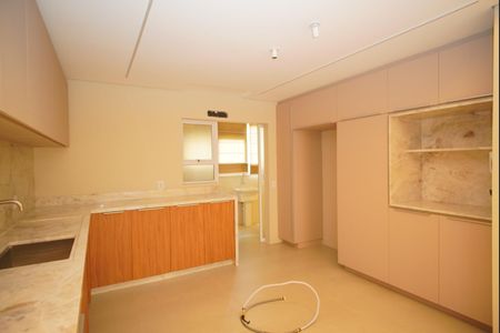 Apartamento para alugar com 180m², 3 quartos e 2 vagasCozinha