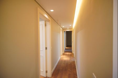 Apartamento para alugar com 180m², 3 quartos e 2 vagasCorredor - Quartos