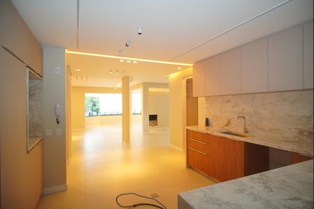 Apartamento para alugar com 180m², 3 quartos e 2 vagasCozinha