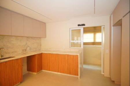 Apartamento para alugar com 180m², 3 quartos e 2 vagasCozinha