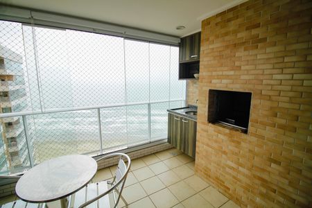 Apartamento para alugar com 70m², 2 quartos e 1 vaga Apartamento para alugar com 70m², 2 quartos e 1 vagaVaranda