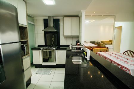 Apartamento para alugar com 70m², 2 quartos e 1 vaga Apartamento para alugar com 70m², 2 quartos e 1 vagaCozinha