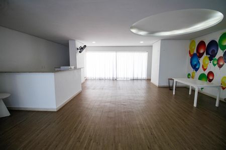 Apartamento para alugar com 69m², 2 quartos e 1 vaga Apartamento para alugar com 69m², 2 quartos e 1 vagaÁrea comum - Salão de festas