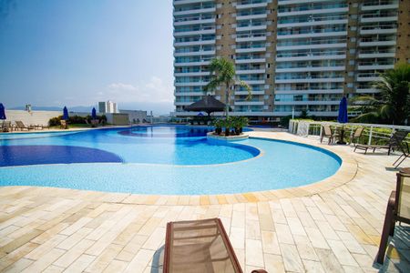 Apartamento para alugar com 69m², 2 quartos e 1 vaga Apartamento para alugar com 69m², 2 quartos e 1 vagaÁrea comum - Piscina