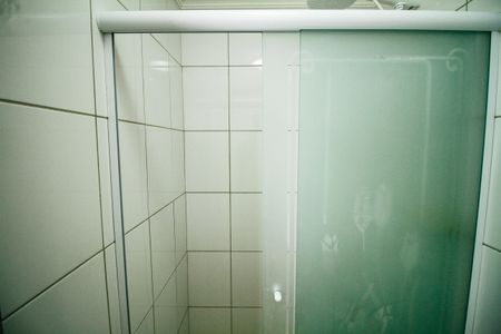 Apartamento para alugar com 70m², 2 quartos e 1 vaga Apartamento para alugar com 70m², 2 quartos e 1 vagaBanheiro da Suíte 1