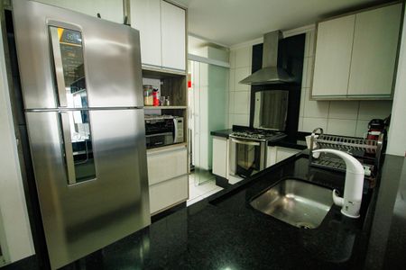 Apartamento para alugar com 70m², 2 quartos e 1 vaga Apartamento para alugar com 70m², 2 quartos e 1 vagaCozinha