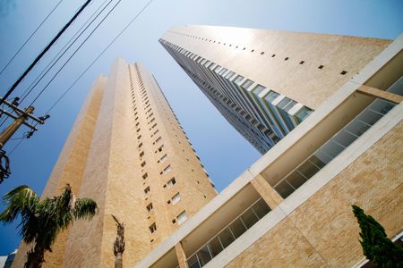 Apartamento para alugar com 69m², 2 quartos e 1 vaga Apartamento para alugar com 69m², 2 quartos e 1 vagaFachada