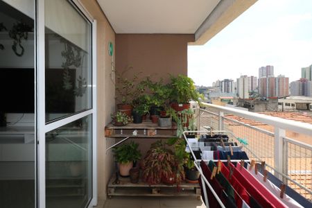 Apartamento à venda com 53m², 2 quartos e 1 vaga Apartamento à venda com 53m², 2 quartos e 1 vagaVaranda