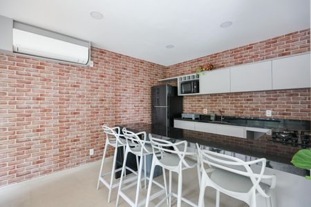 Apartamento para alugar com 39m², 2 quartos e 1 vaga Apartamento para alugar com 39m², 2 quartos e 1 vagaÁrea comum - Salão de festas