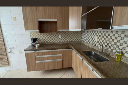 Apartamento para alugar com 200m², 3 quartos e 4 vagas Apartamento para alugar com 200m², 3 quartos e 4 vagasCozinha