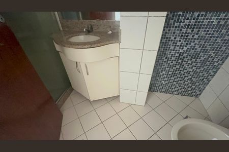 Apartamento para alugar com 200m², 3 quartos e 4 vagas Apartamento para alugar com 200m², 3 quartos e 4 vagasBanheiro