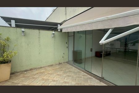 Apartamento para alugar com 200m², 3 quartos e 4 vagas Apartamento para alugar com 200m², 3 quartos e 4 vagasVaranda