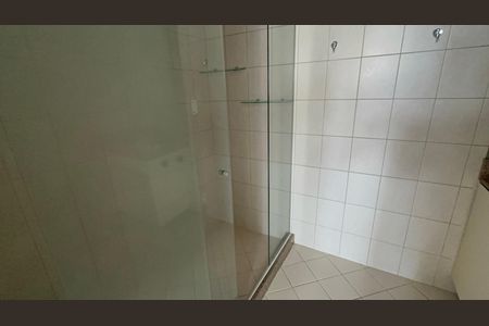 Apartamento para alugar com 200m², 3 quartos e 4 vagas Apartamento para alugar com 200m², 3 quartos e 4 vagasBanheiro do Quarto 2