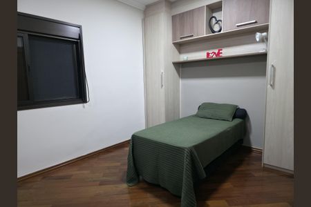 Casa à venda com 373m², 4 quartos e 4 vagas Casa à venda com 373m², 4 quartos e 4 vagasQuarto