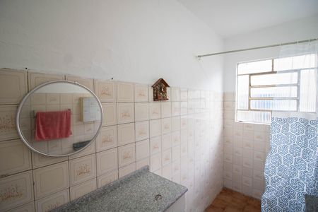 Banheiro social de casa para alugar com 1 quarto, 50m² em Parque Mandaqui, São Paulo