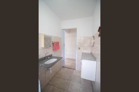 Casa para alugar com 50m², 1 quarto e sem vagaBanheiro social