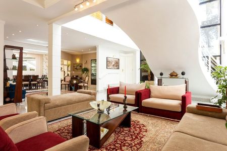 Foto 01 de casa à venda com 6 quartos, 953m² em Chácara Monte Alegre, São Paulo