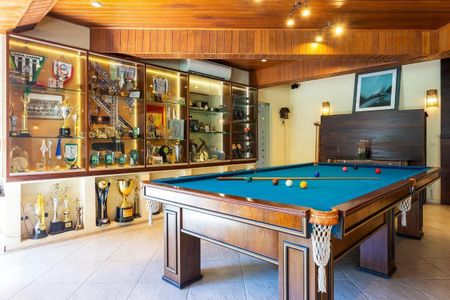 Casa à venda com 953m², 6 quartos e 8 vagasFoto 11