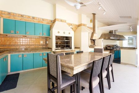 Foto 32 de casa à venda com 6 quartos, 953m² em Chácara Monte Alegre, São Paulo