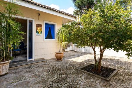 Casa à venda com 953m², 6 quartos e 8 vagasFoto 04