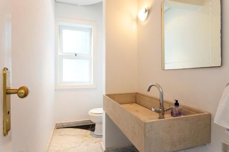 Casa à venda com 953m², 6 quartos e 8 vagasFoto 26