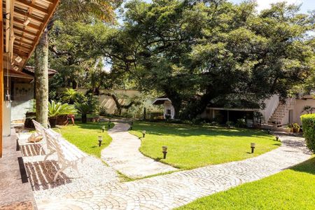 Casa à venda com 953m², 6 quartos e 8 vagasFoto 13