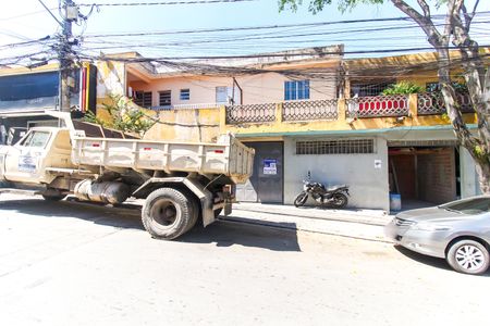 Casa para alugar com 45m², 1 quarto e sem vaga Casa para alugar com 45m², 1 quarto e sem vagaFachada + Placa