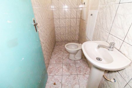 Casa para alugar com 45m², 1 quarto e sem vaga Casa para alugar com 45m², 1 quarto e sem vagaBanheiro