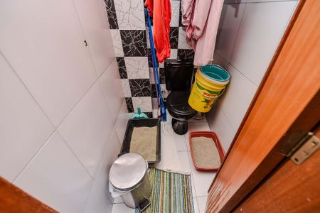 Apartamento para alugar com 74m², 4 quartos e 1 vaga Apartamento para alugar com 74m², 4 quartos e 1 vagaBanheiro de serviço