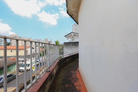 Casa à venda com 350m², 3 quartos e 3 vagas Casa à venda com 350m², 3 quartos e 3 vagasVaranda da Sala