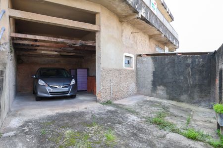 Casa à venda com 350m², 3 quartos e 3 vagas Casa à venda com 350m², 3 quartos e 3 vagasGaragem