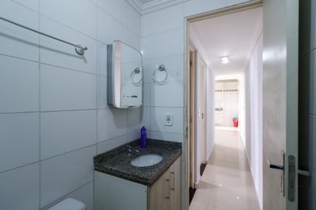 Apartamento para alugar com 49m², 2 quartos e 1 vaga Apartamento para alugar com 49m², 2 quartos e 1 vagaBanheiro