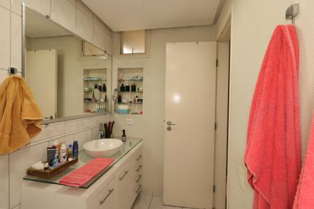 Apartamento à venda com 105m², 3 quartos e 1 vagaBanheiro da Suíte
