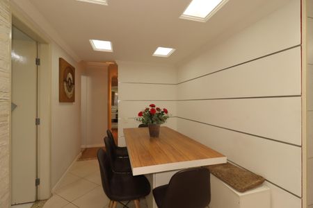 Apartamento à venda com 105m², 3 quartos e 1 vagaSala de Jantar
