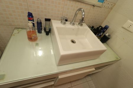 Apartamento à venda com 105m², 3 quartos e 1 vagaBanheiro Social - Pia