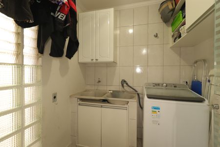 Apartamento à venda com 105m², 3 quartos e 1 vagaÁrea de Serviço