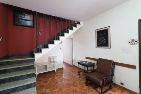 Casa à venda com 166m², 4 quartos e 3 vagas